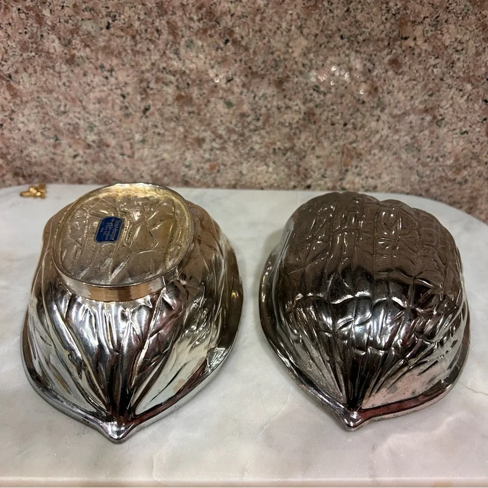 Vintage Walnut‑Shaped Silver‑Plated Nut / Candy Dish — Japan, c.1970s